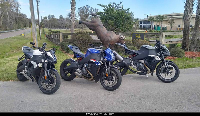 Click image for larger version. 

Name:	3sx bikes.jpg 
Views:	203 
Size:	251.0 KB 
ID:	1358