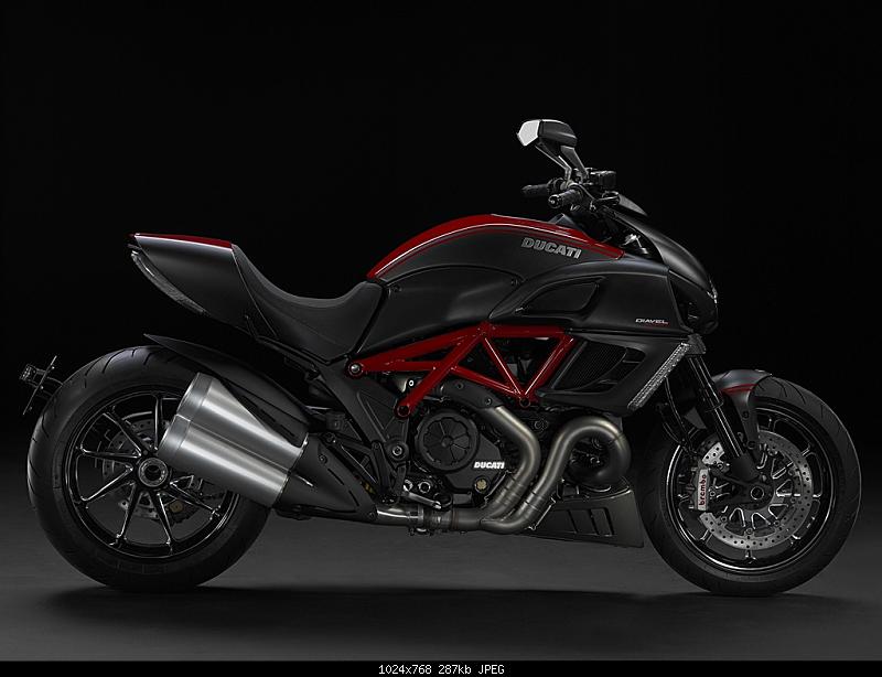 Click image for larger version. 

Name:	Ducati_Diavel_Carbon_2011.jpg 
Views:	411 
Size:	287.0 KB 
ID:	693